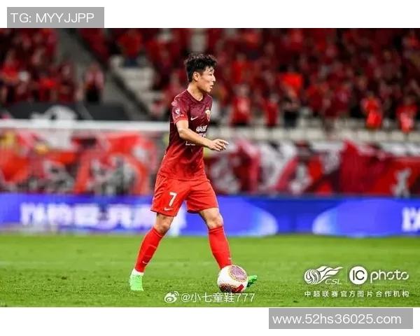 武磊助力上海海港征战足协杯期待再创辉煌展现球队实力与团结精神