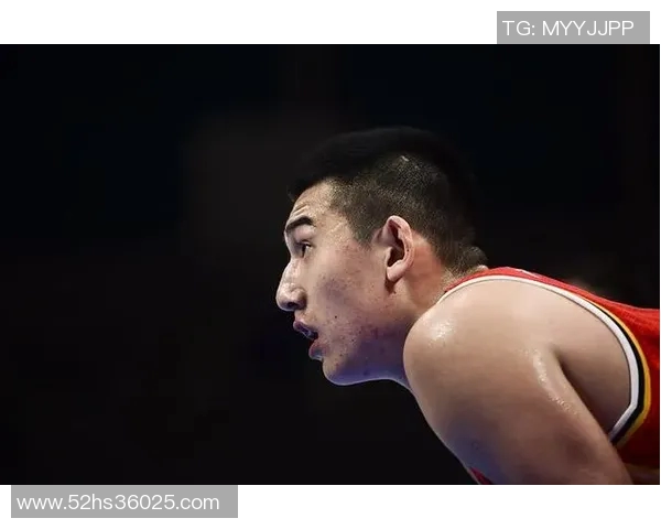 付豪抢断助力球队逆转胜利展现出色防守能力与比赛智慧