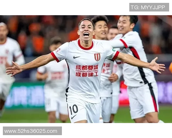 中超赛场惊艳瞬间罗慕洛远射破门引发热议