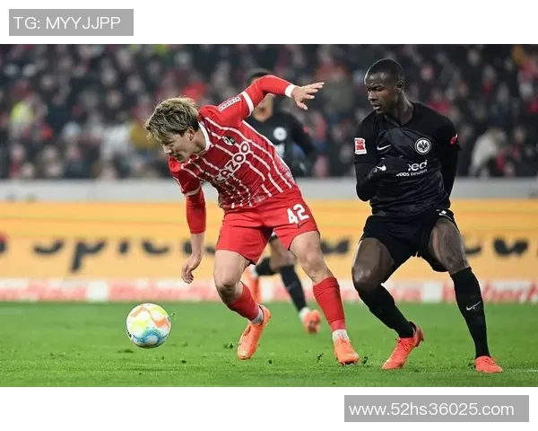 弗赖堡客场大胜多特蒙德，德甲积分榜登顶震惊德国足坛